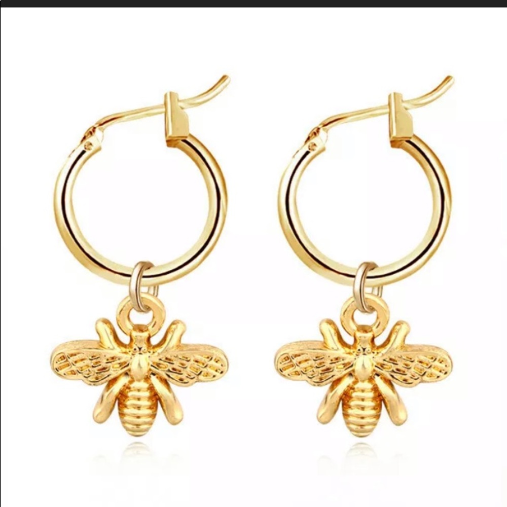 🐝 18k Gold Bumblebee Earrings 🐝 - Picture 2 of 3
